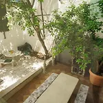 Heritage In Center With Pool *