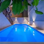 Appartement Heritage In Center With Pool