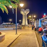 Appartamento Heritage In Center With Pool Vodice