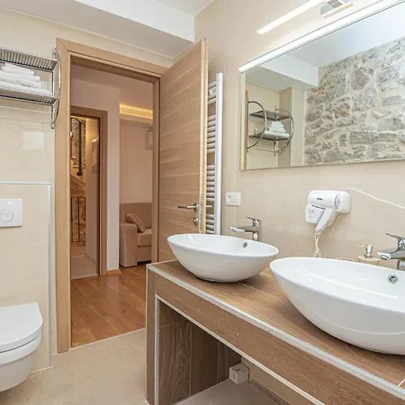 Apartamento Heritage In Center With Pool *