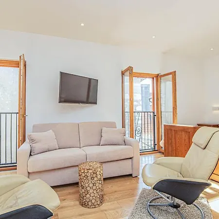 Apartamento Heritage In Center With Pool