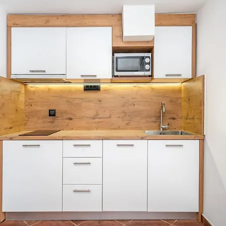 Heritage In Center With Pool Apartamento