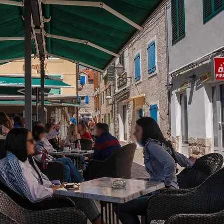 Apartamento Heritage In Center With Pool