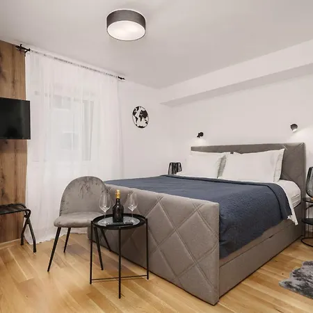 Apartamento Heritage In Center With Pool *