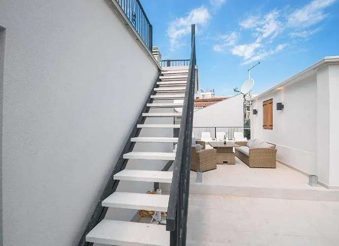 Heritage In Center With Pool Apartamento Vodice