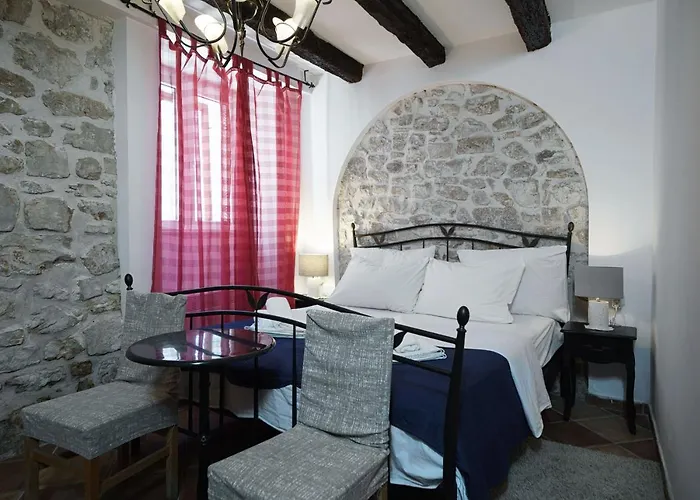 Heritage In Center With Pool Lejlighed Vodice