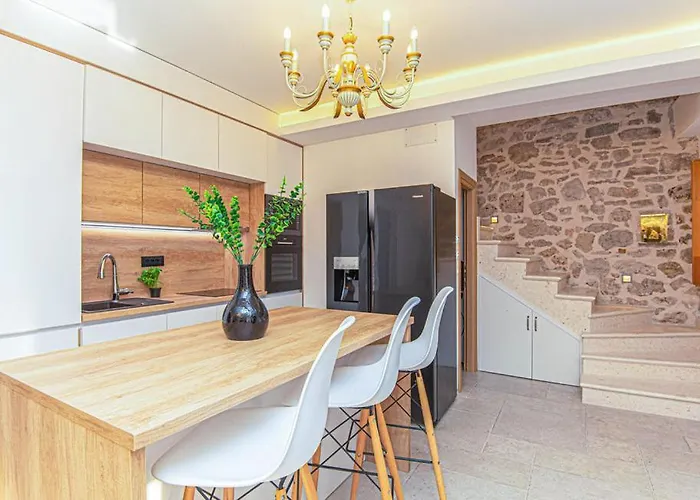 Heritage In Center With Pool Lejlighed Vodice