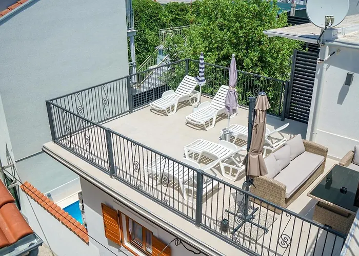 Heritage In Center With Pool Apartamento *