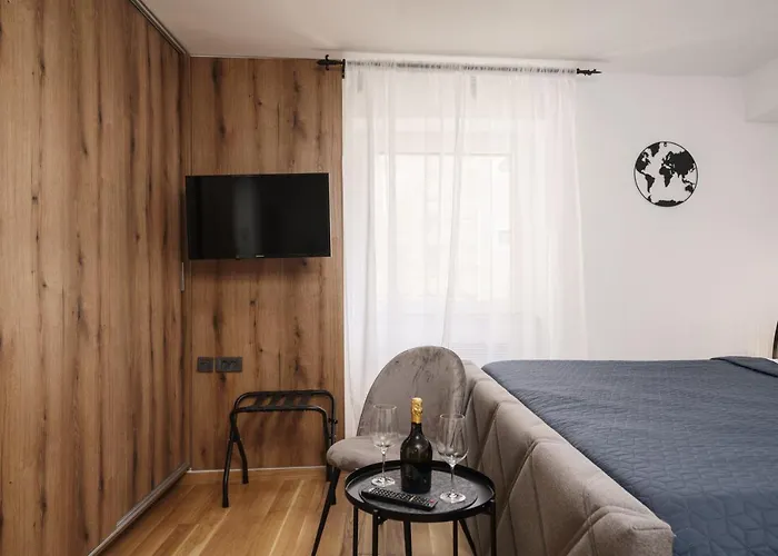 Heritage In Center With Pool Lejlighed Vodice