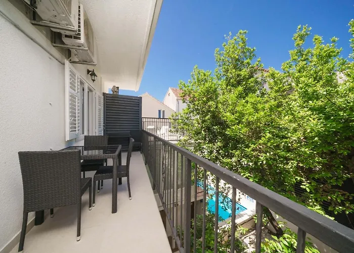 Heritage In Center With Pool * Vodice