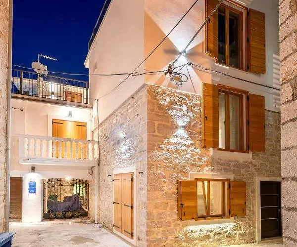 Heritage In Center With Pool * Vodice